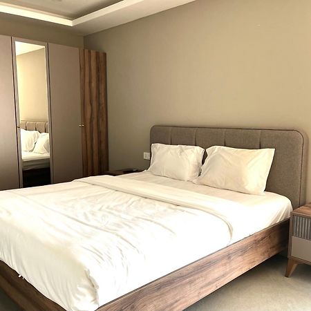 Kololi Sands Apartments Bagian luar foto