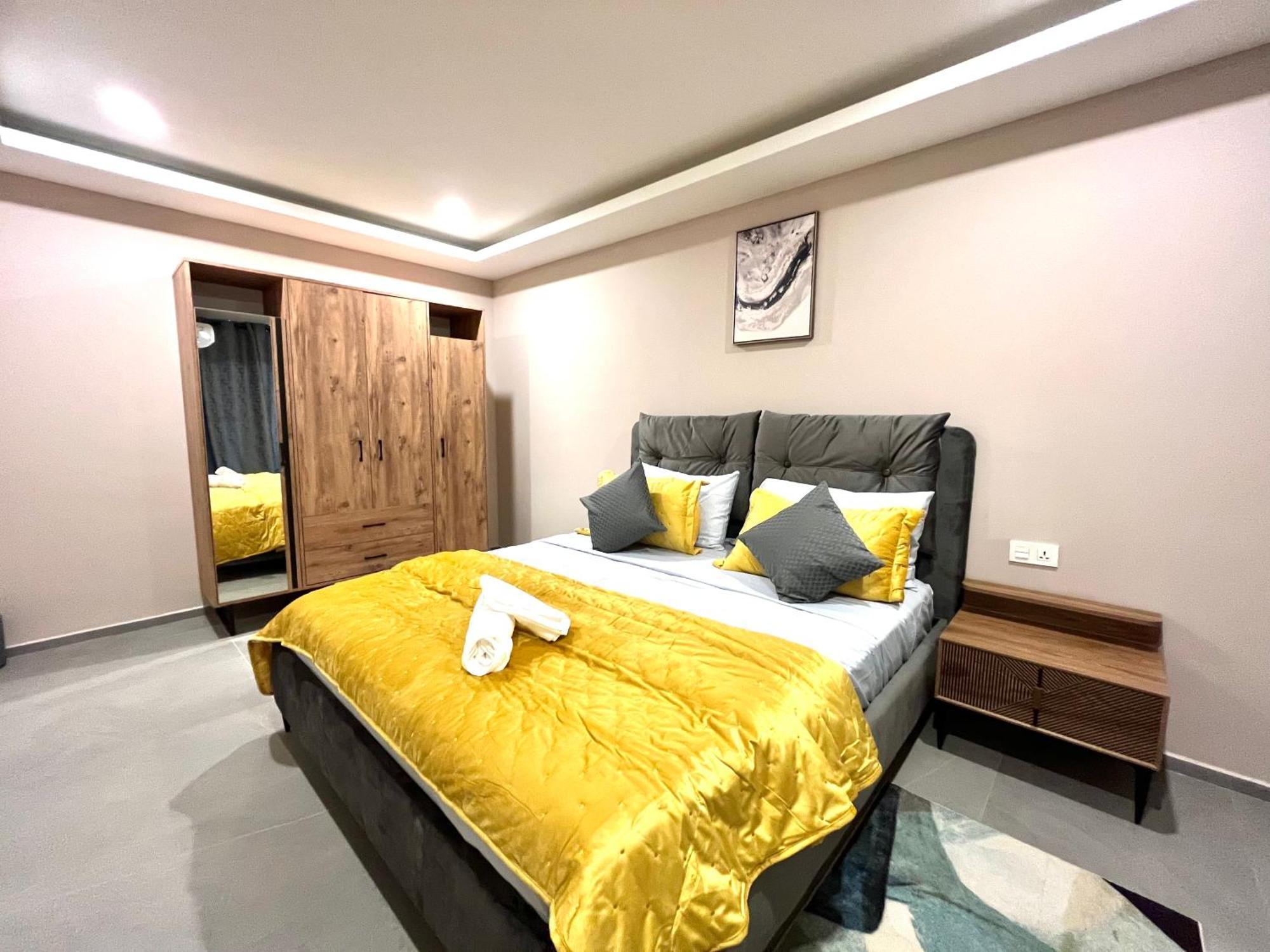 Kololi Sands Apartments Bagian luar foto