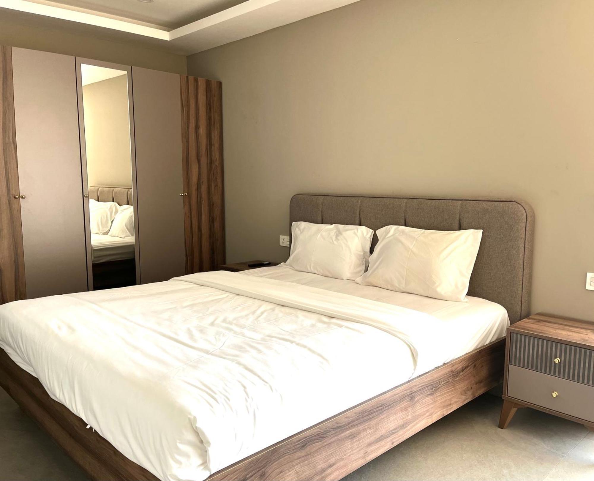 Kololi Sands Apartments Bagian luar foto